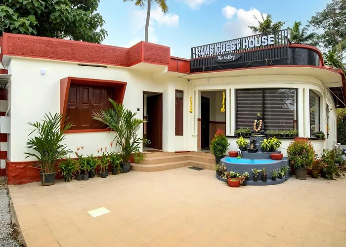 Rams Guest House The Valley Near Kims Hospital